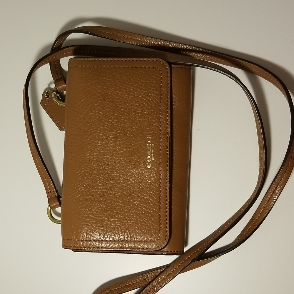 Coach mini crossbody pouch (camel)